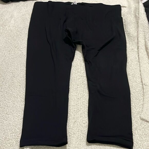 NWT- Old Navy- 3X & 4X. Fleece Lined Leggings - Picture 2 of 5